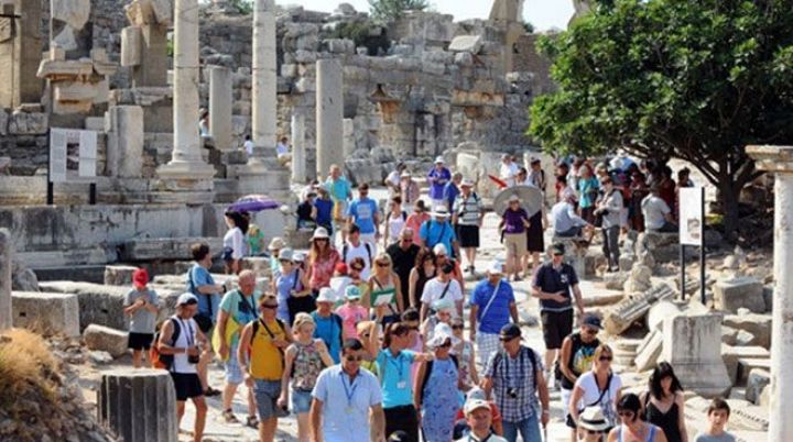 Azərbaycandan Türkiyəyə gedən turistlərin sayı 25% artıb