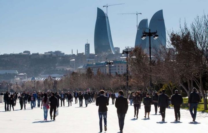 Bazar günü havanın necə keçəcəyi açıqlanıb