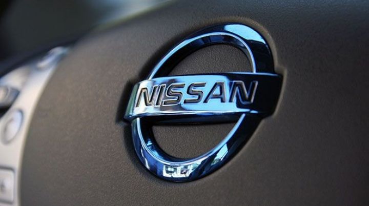 Nissan 320 min avtomobili geri çağırır