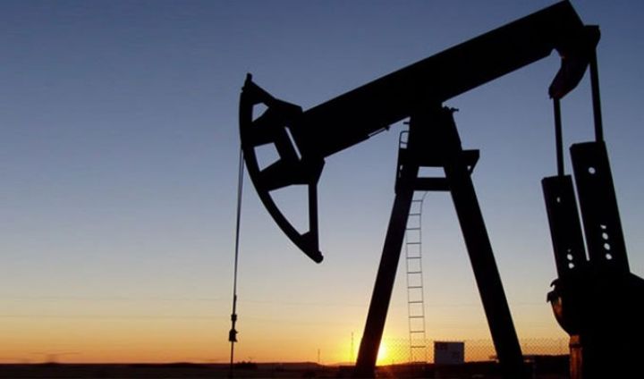 ABŞ-ın xam neft ehtiyatları və istehsalı azalıb