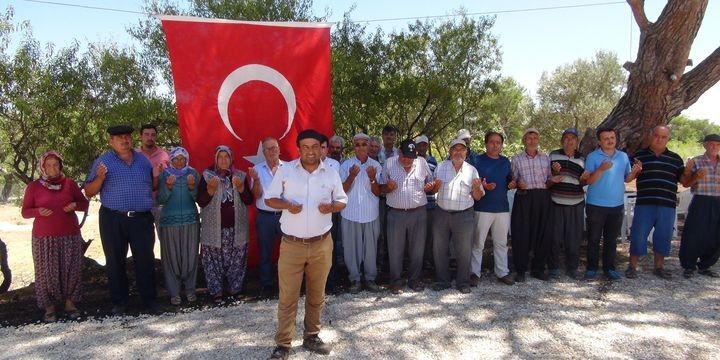 Fermerlər "Dollar duası" ediblər