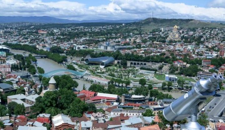 6 ayda Gürcüstan turizmdən 1,4 milyard dollar gəlir əldə edib