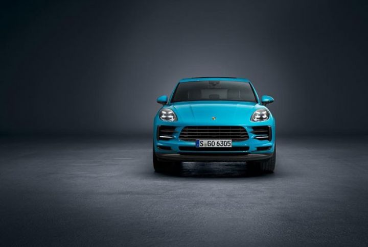 Porsche yeni Macan-ı təqdim etdi 