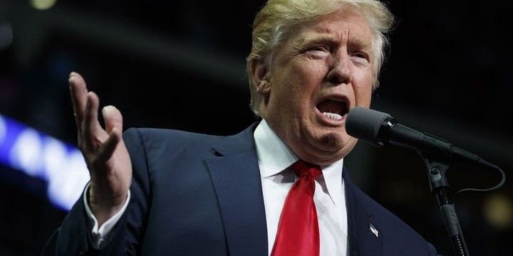 Tramp 854 milyard dollarlıq büdcəni təsdiq edib