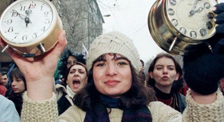 Böyük qonşumuz həftədə 4 gün iş sisteminə keçməyə hazırlaşır 