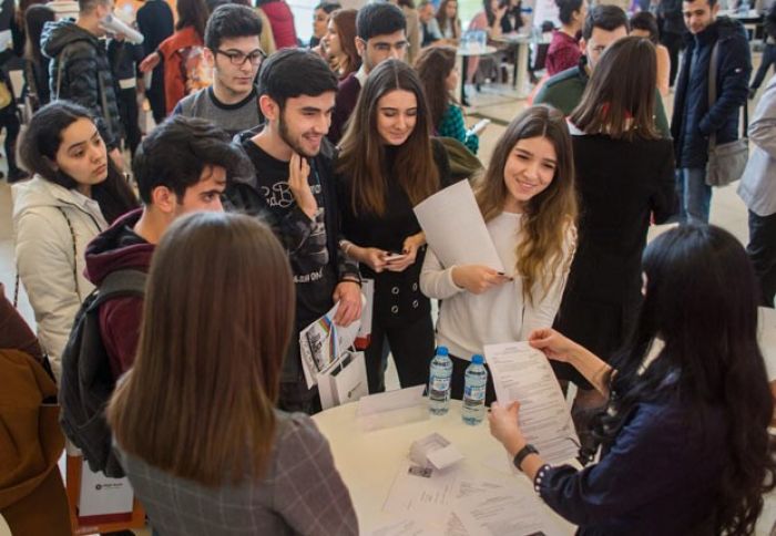 “AzerTelecom” ADA Universitetində Karyera sərgisində iştirak edib