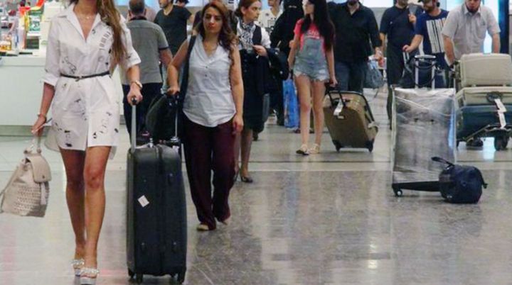 Azərbaycana  xaricdən gələnlərin sayı 3.5 dəfə azalıb - CİDDİ TƏNƏZZÜL