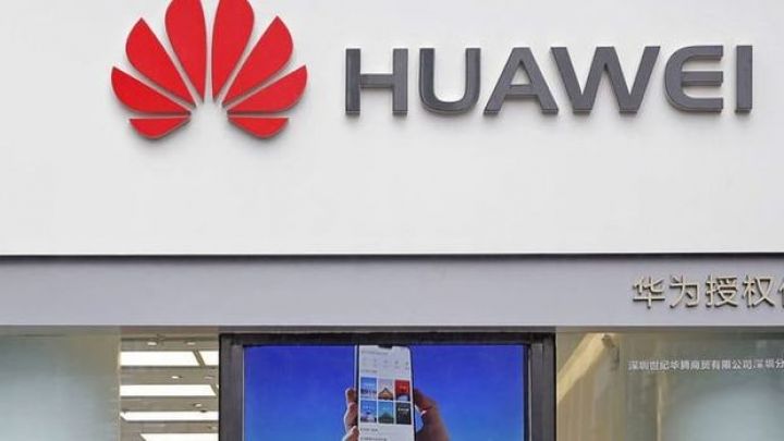 ABŞ-dan Huawei-ə 45 günlük əlavə müddət