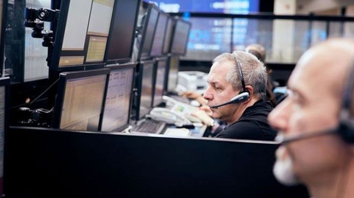 Bazarlar ABŞ-da açıqlanacaq məlumatlara fokuslandı