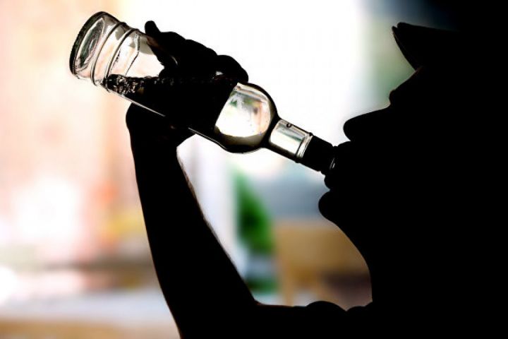 Rusiyanın ən çox spirtli içki içilən regionları açıqlanıb