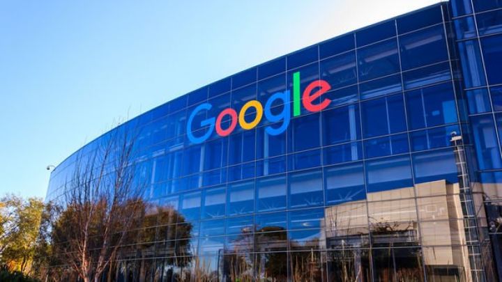Alphabet, 2 trilyon dollarlıq "elitalar" klubuna daxil oldu