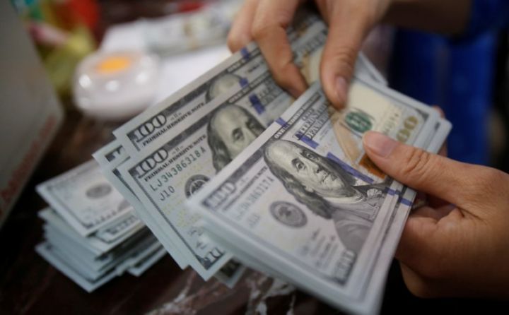 Dolların rəsmi məzənnəsi açıqlanıb