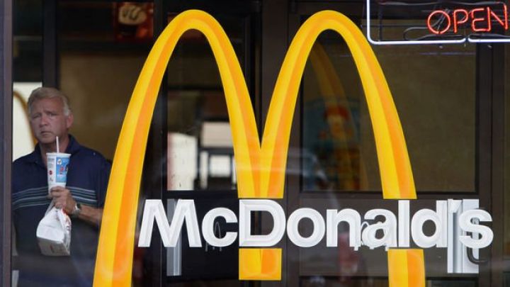 McDonald's 14 ildən sonra Britaniyada qiymətləri qaldırdı