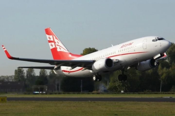 Georgian Airways Gürcüstan prezidentini təyyarəyə buraxmayacaq