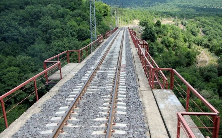 Bakı-Tbilisi-Qars dəmir yolu xətti genişləndirilir - YENİ PODRATÇILAR CƏLB EDİLİB