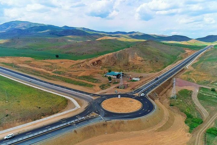 Hadrut və Tuğda yolların tikintisi "İnşaatçı-Neftçi" şirkətinə tapşırıldı - 13 MİLYONLUQ MÜQAVİLƏ