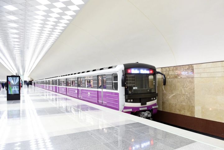 Bakı metrosunun Bənövşəyi xəttində 5 vaqonlu qatarlara keçilir
