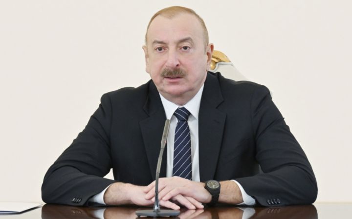 "Bakının nəqliyyatı ilə bağlı yeni dövlət proqramının qəbul edilməsi zəruridir. Bu, çox böyük proqram olacaq "