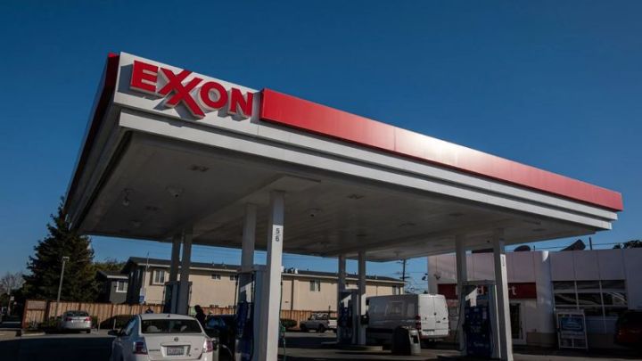 Exxon Mobil gözləniləndən daha çox mənfəət əldə edib