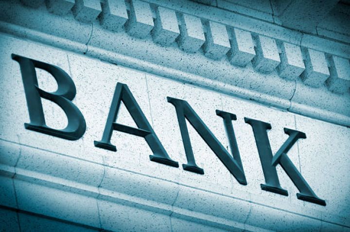 "Bank sektoru izafi likvidlik şəraitində fəaliyyət göstərib" - 2,9 milyard manat