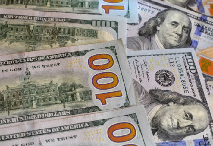 Azərbaycanda nağd xarici valyutanın alışı satışını 423 milyon dollar üstələyib