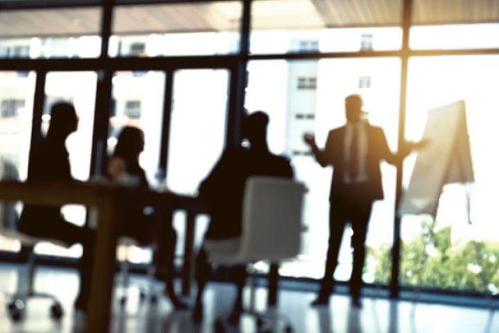 Lizinq şirkəti bank olmayan kredit təşkilatı yaradır