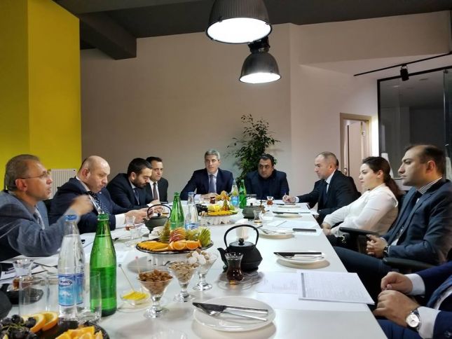 Caspian European Club-un idarə heyətinin yeni tərkibdə ilk toplantısı keçirilib