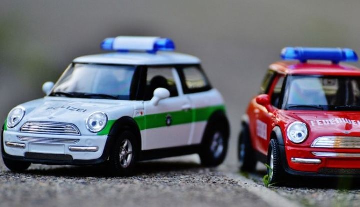 BMW Mini-ni İngiltərədən çıxarmağı düşünür