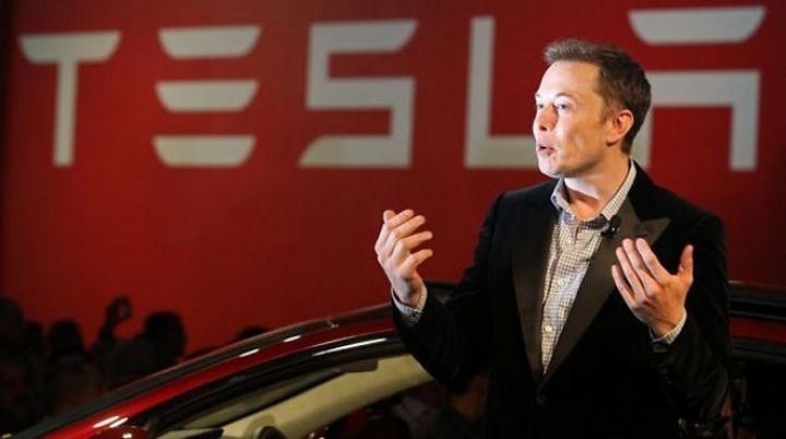 Tesla-da "qara mart"