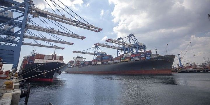 Türkiyənin xarici ticarət kəsiri 93,8% azalıb