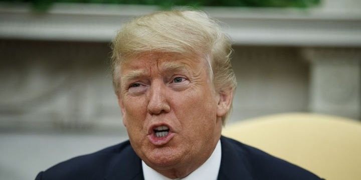 Tramp azərbaycanlını da “qara siyahı”ya salıb