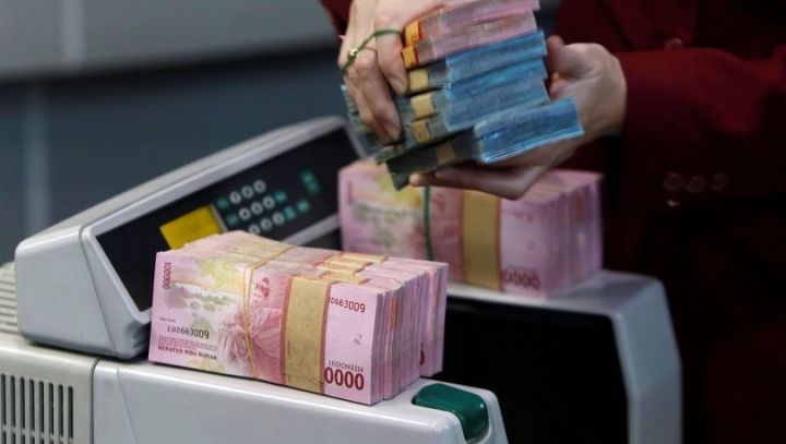 Hindistan, İrandan nefti rupi ilə alacaq