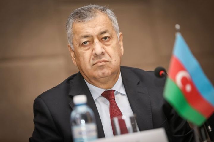 “Hökumət problemli kreditlərlə bağlı qərar verəcək” 