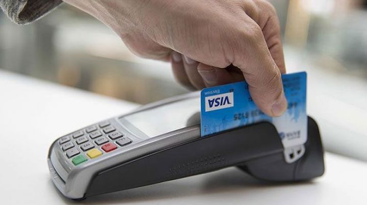 Xarici vətəndaşların Azərbaycanda kartlar ilə apardıqları əməliyyatların həcmi azalıb