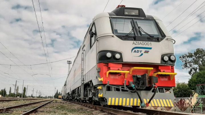 "Azərbaycan Dəmir Yolları" tranzit yük daşımalarını 11% artırıb