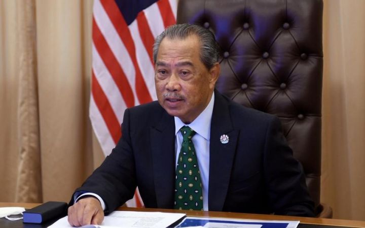 Malayziyanın Baş naziri istefa verdi