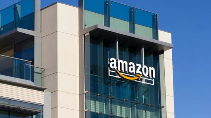 Almaniya Amazon-un inhisarçı olduğundan şübhələnir