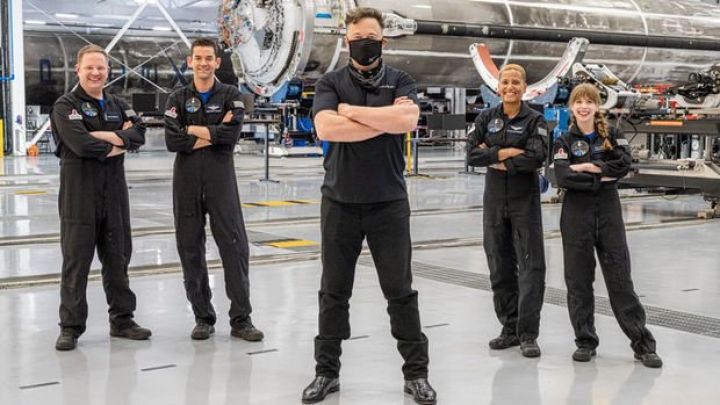 "SpaceX Musk-ı trilyoner edəcək"