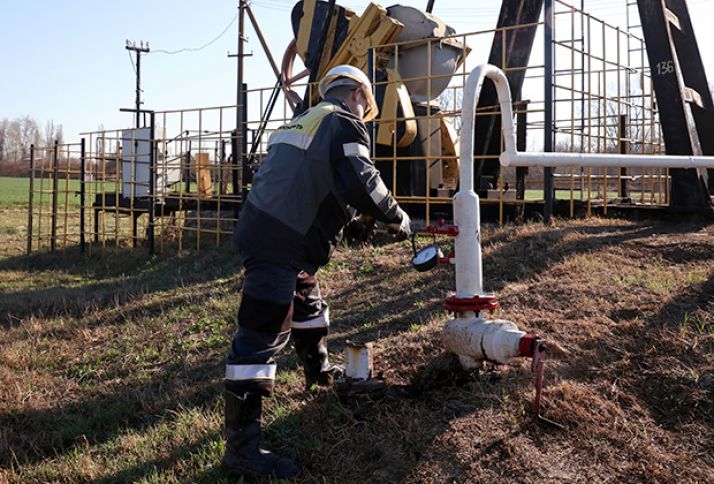 "2030-cu ilə qədər neft-qaz layihələrinə investisiyaların kəsiri 600 milyard dollara çata bilər"
