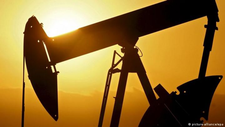 KİV: “OPEC+” hasilatın azaldılması məsələsini müzakirə etməyə başlayıb