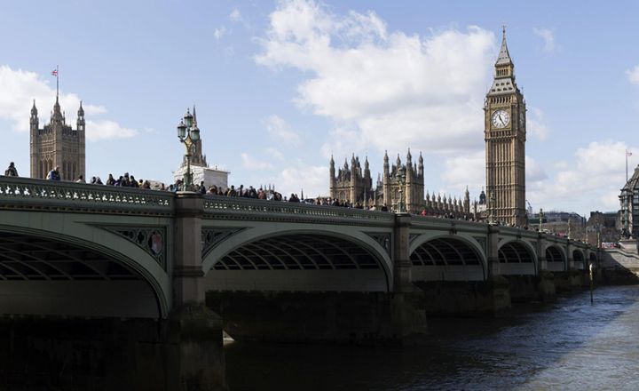 Böyük Britaniya hökumıəti 100 milyard funt sterlinqdən çox kompensasiya ödəməyə məcburdur