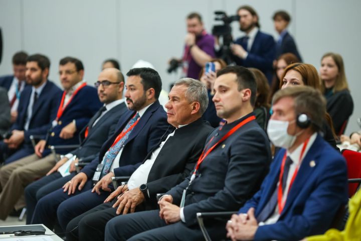 Kazanda İƏT Gənc Sahibkarlarının VIII Beynəlxalq Forumu keçirilib - FOTOLAR