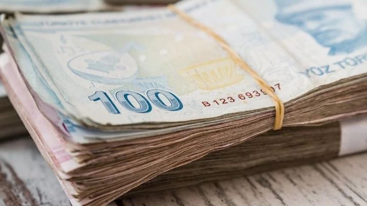 Türk lirəsinin dollar qarşısında ucuzlaşması sürətlənib - YENİ REKORD