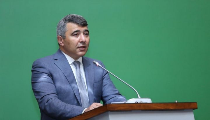 Kənd təsərrüfatı naziri İnam Kərimovun hüquqşünas alim olduğu bildirilib