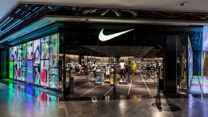 Nike Türkiyədə onlayn satışlarını dayandırıb