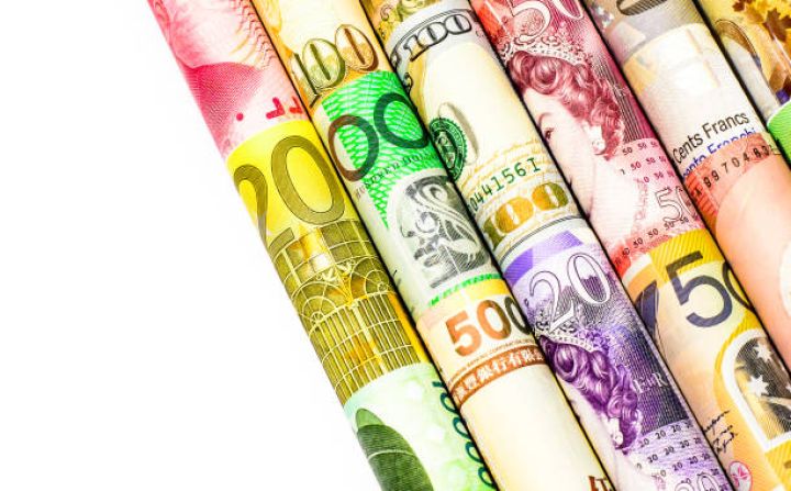 Rəsmi məzənnələr açıqlandı