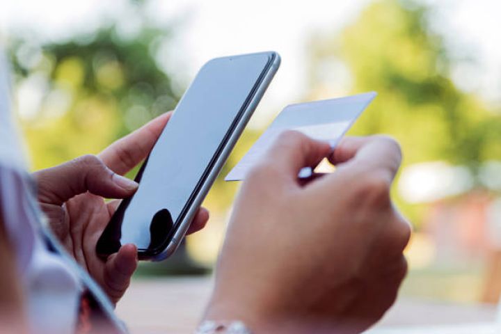 Azərbaycanda “card to card” əməliyyatlarının AÖS üzərindən aparılmasına başlanılıb - EKSKLÜZİV