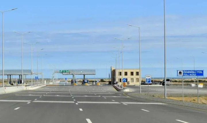 Milli Məclis təklifi qəbul etdi - Ödənişli yollarda maksimum sürət həddi müəyyənləşdi